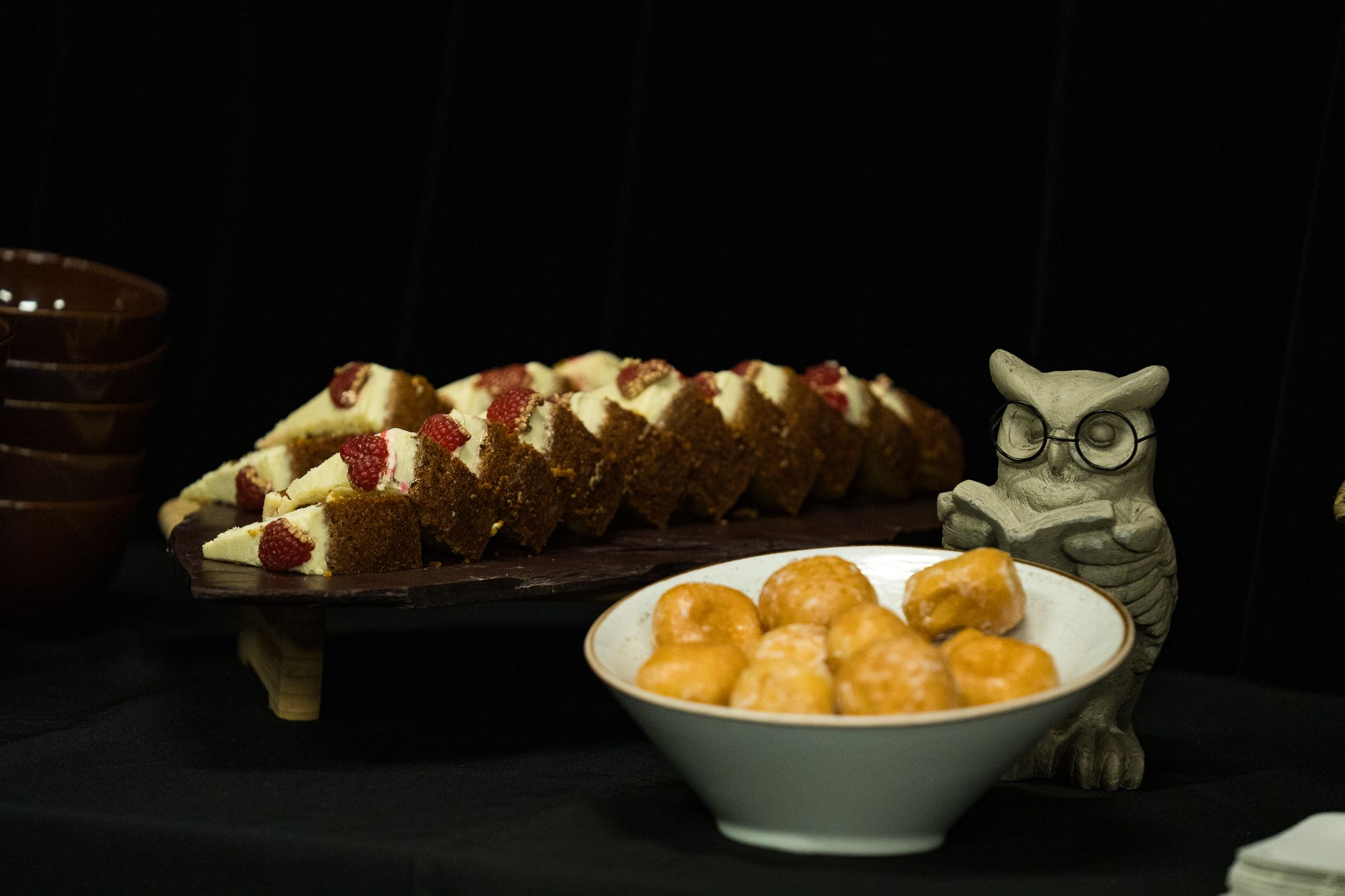 Catering para eventos masivos: snacks, barras y bebidas en conciertos