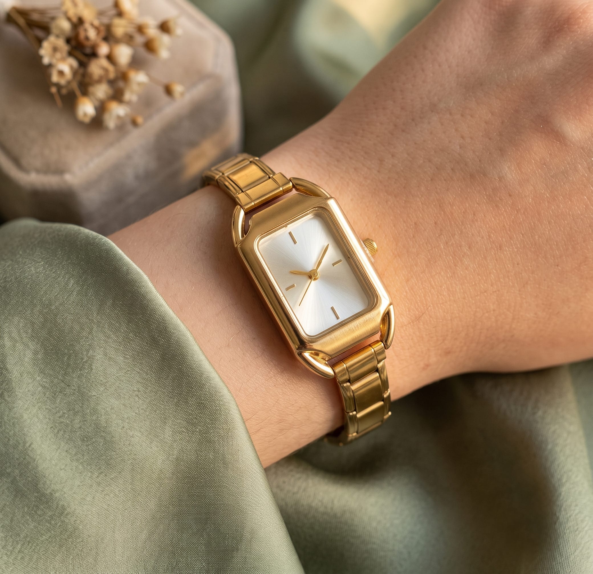 Reloj Dorado Milano - 1