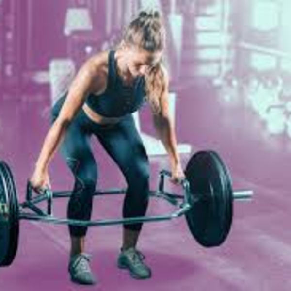 Muscle & Strength – Hex Trap Bar Deadlift