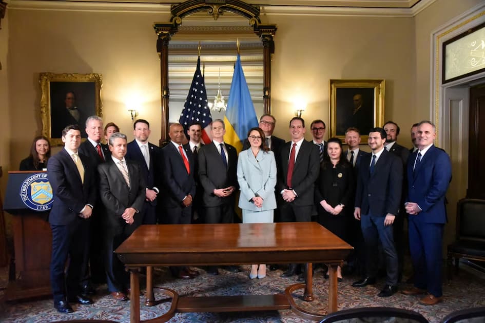 πΊπ¦π€ US and Ukraine Ink Minerals Deal Amid Peace Efforts