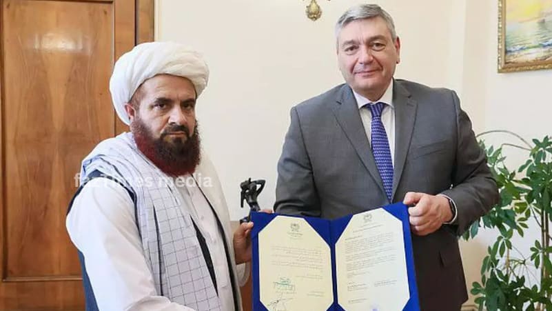 Russia First to Officially Recognize Taliban Government in Afghanistan