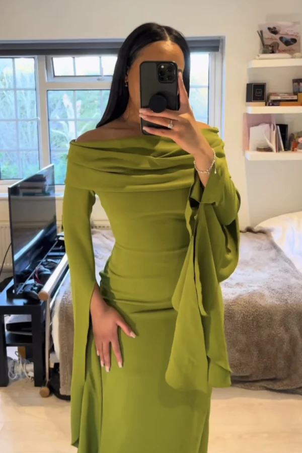 Rent Solace London The Arden maxi dress in sweet pea green - Solace London  | HURR