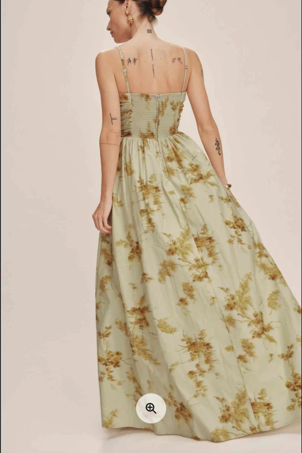Rent Kastoria dress - Reformation | HURR