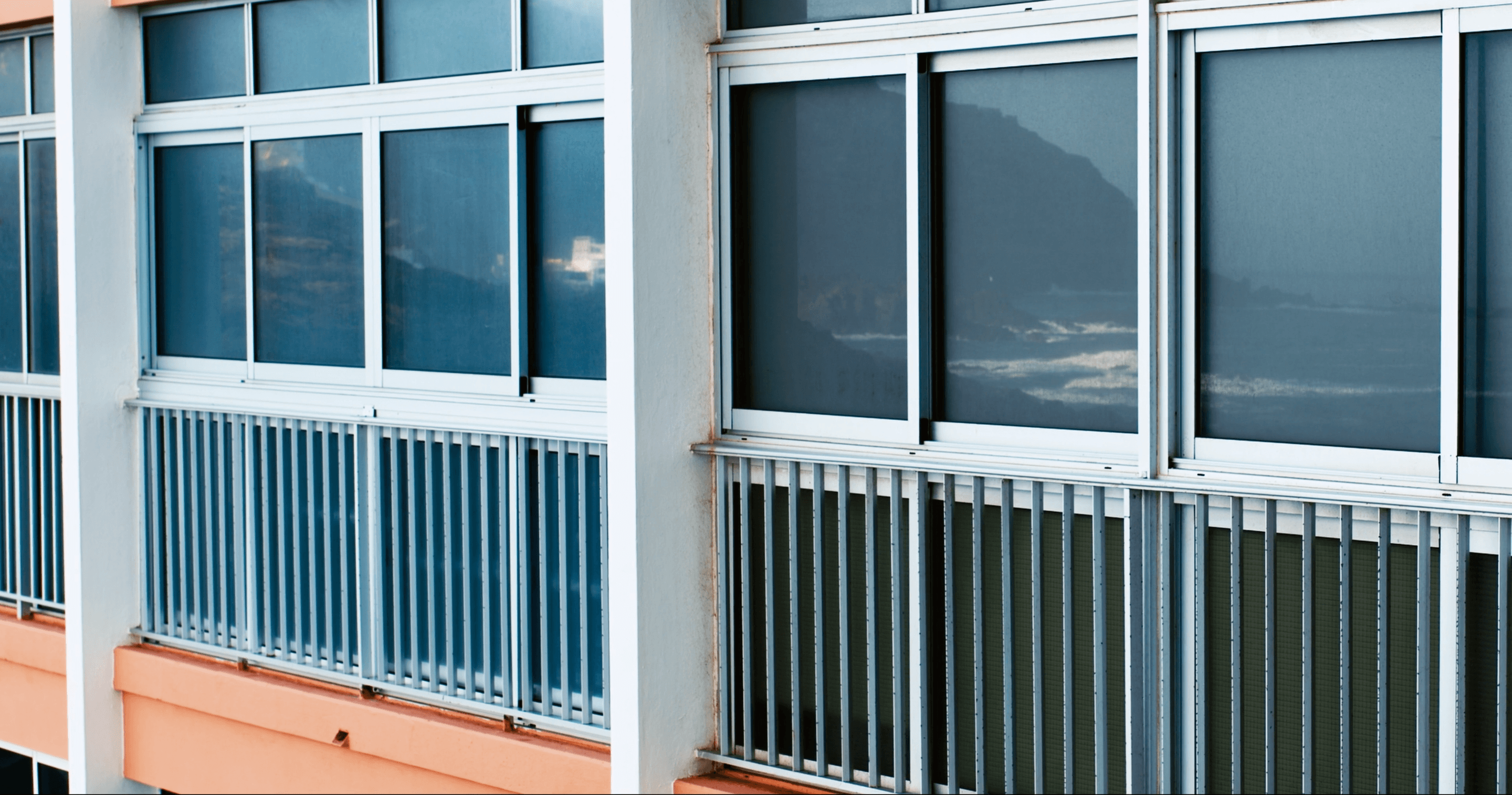 HOLIDAY PARADISE / 2023 - Image 3