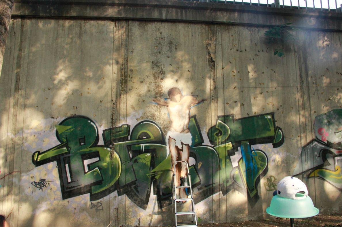 HIDDEN UNDER COLORS / 2017 - Image 4