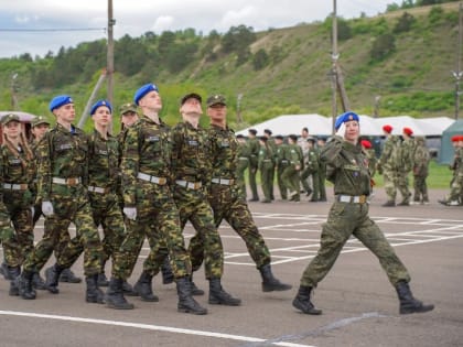 Команда Родниковского военно-патриотического клуба «Вымпел» в тройке лидеров края