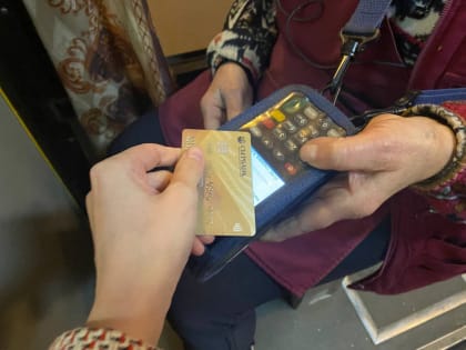 Из автобуса высадили красноярку, которая была готова оплатить проезд картой или наличными