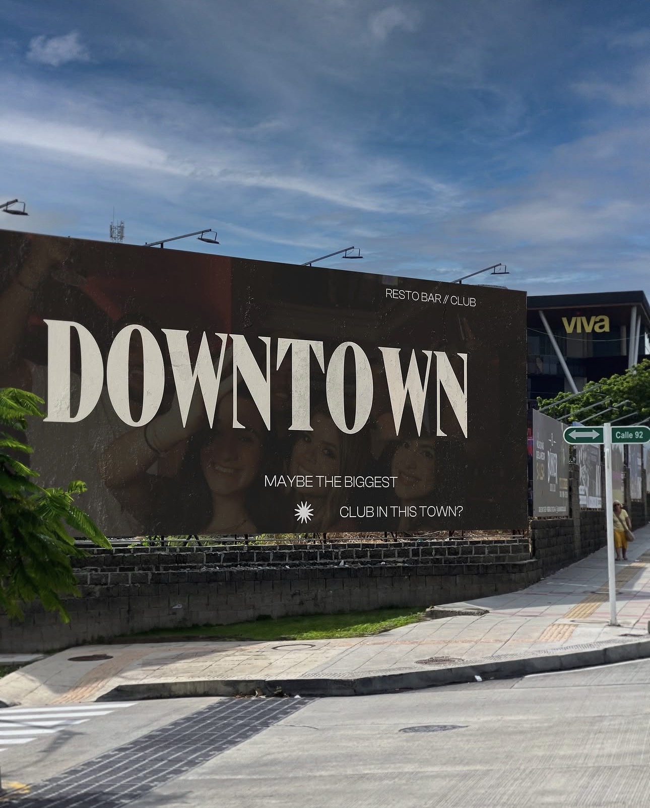 Fachada Downtown Club