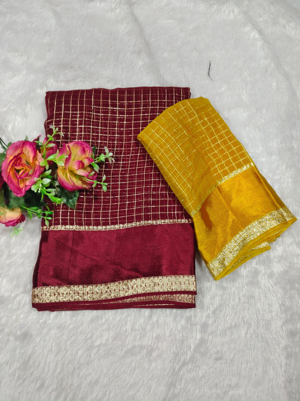 VISCOSE CHECKS SAREE WITH CONTRAST BLOUSE
