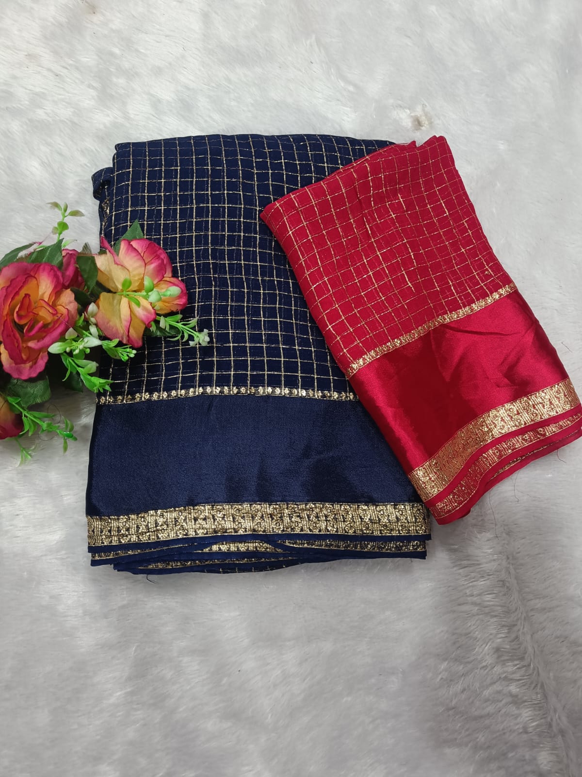 VISCOSE CHECKS SAREE WITH CONTRAST BLOUSE