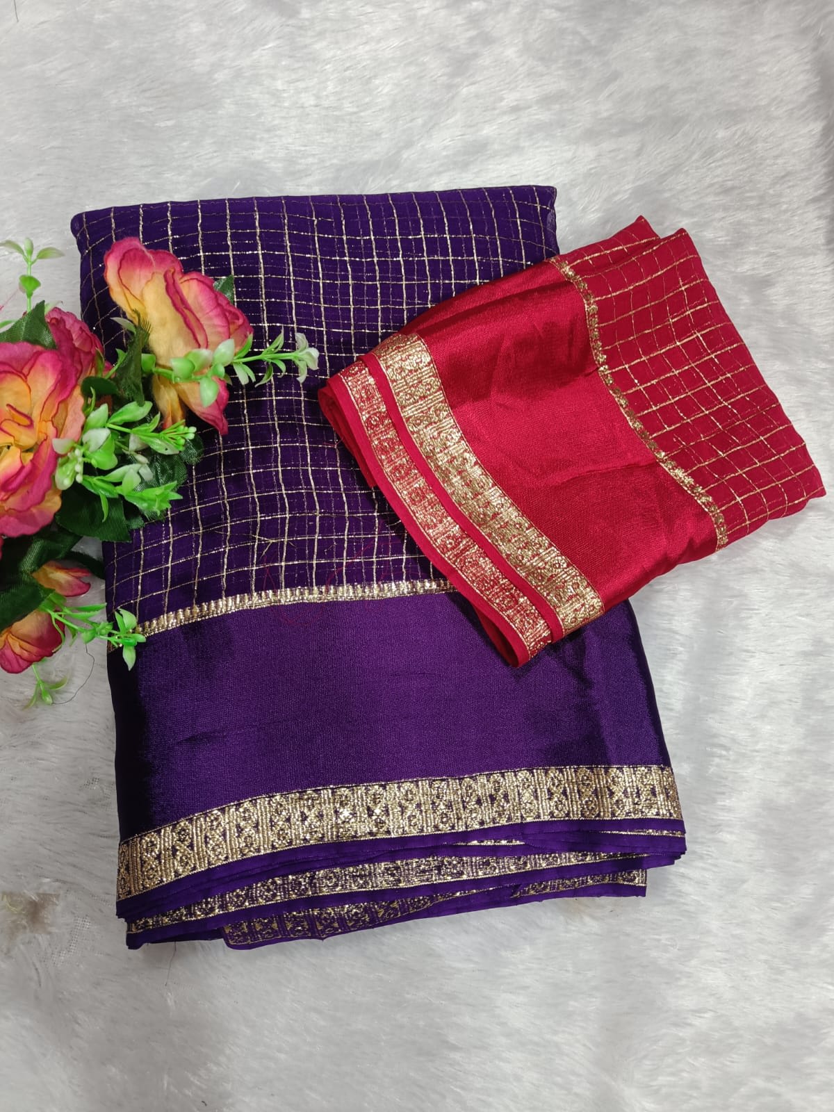 VISCOSE CHECKS SAREE WITH CONTRAST BLOUSE