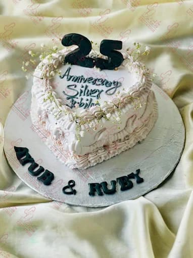 Vintage Heart Girl Birthday Cake Islamabad