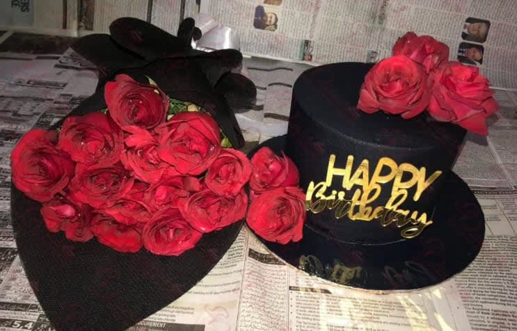 Red Dupatta Nikah Mubarak Cake with Bouquet Faisalabad
