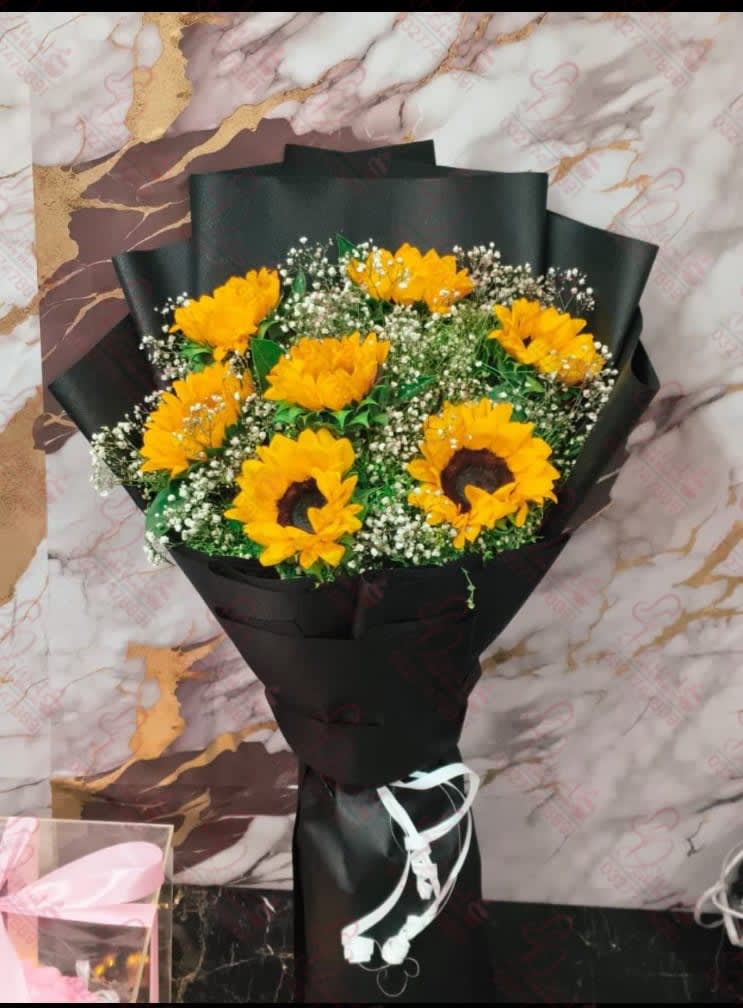 First Birthday Flower Bouquet Faisalabad