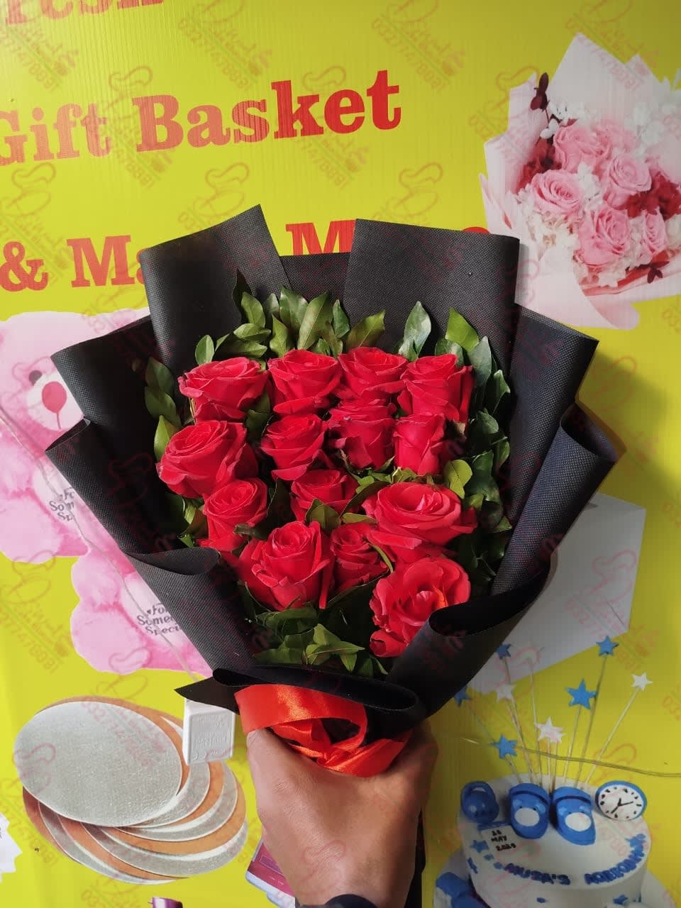 Pink Gold Drip Flowers Bouquet Rawalpindi