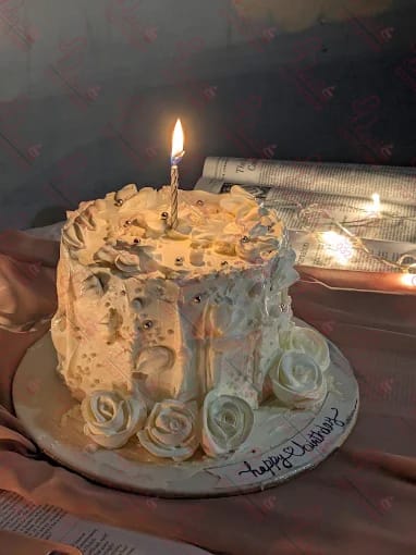 Emerald Gold Female Birthday Cake Rawalpindi