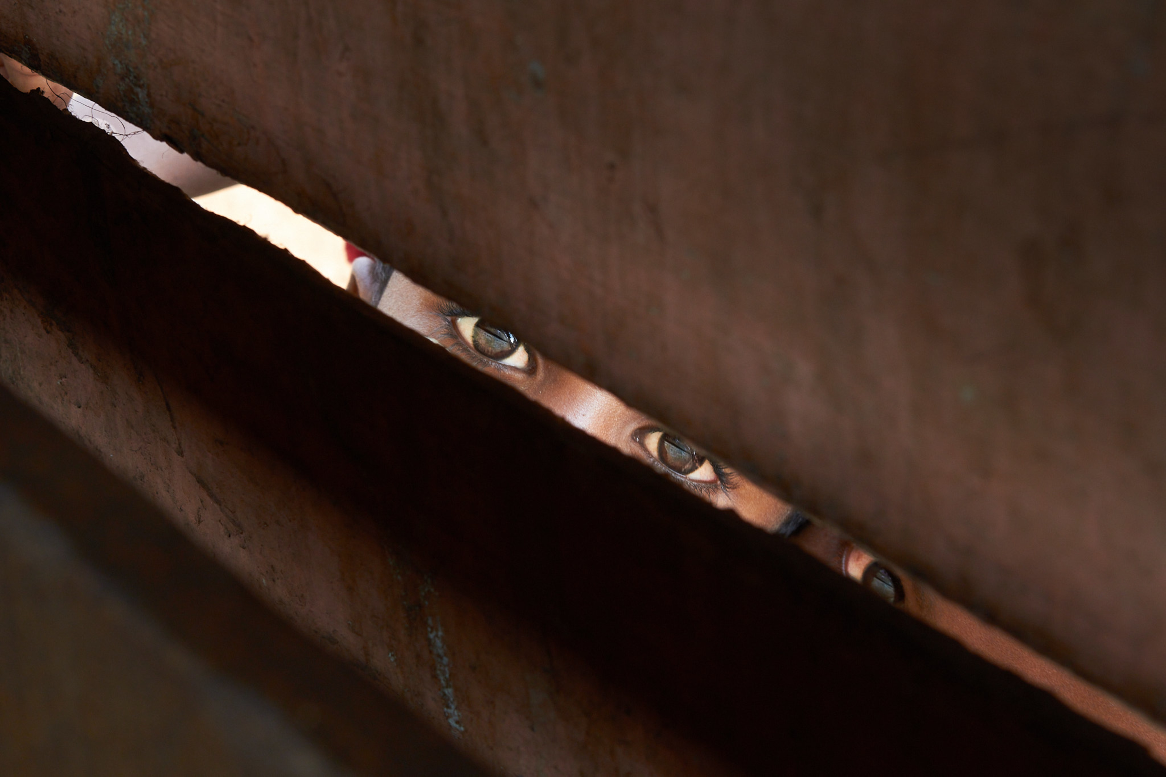 Peering Eyes, Ankilizato