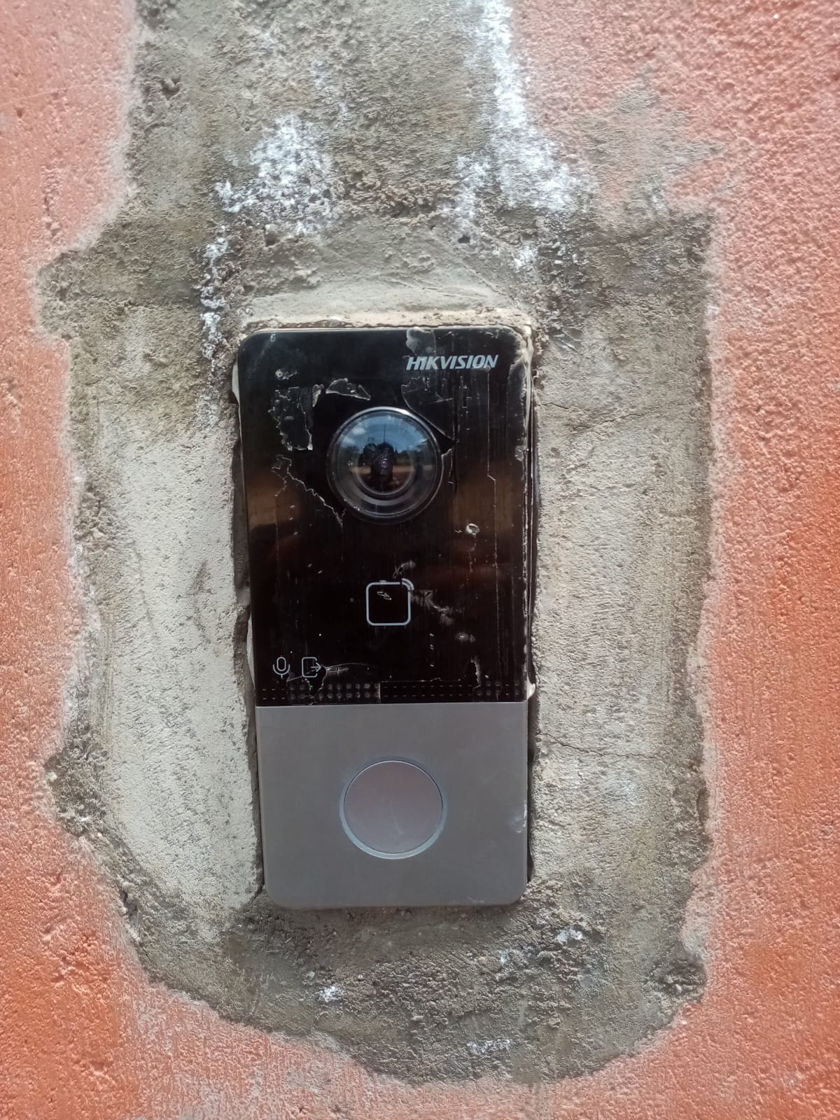Hikvision DS-KV6113-WPE1 Video Doorbell, photo 2 of 3