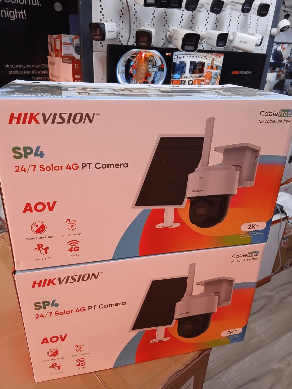Hikvision DS-2CFSP4/4G 4MP Solar 4G PT Camera, photo 1 of 3