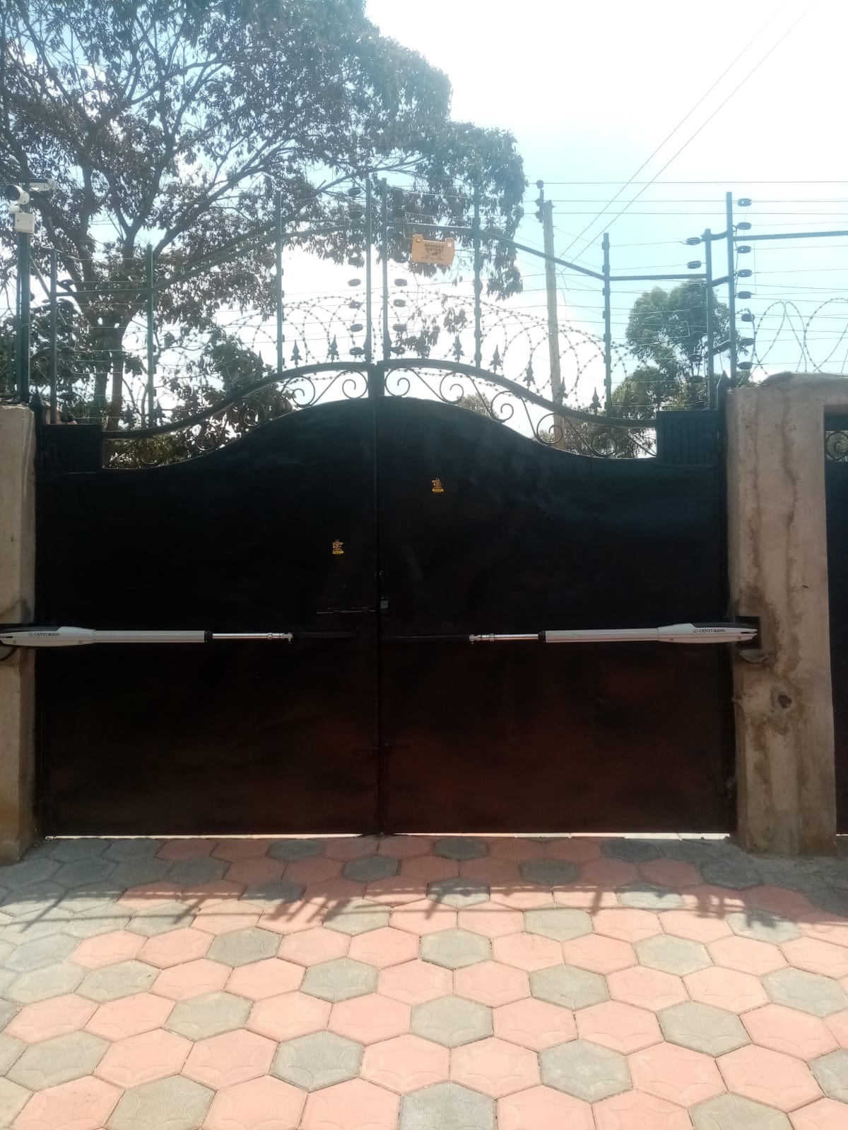 Automated Gates, photo 3 of 3