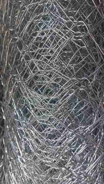 Triple twisted heavy Gauge Galvanized Chain link fence 14-Gauge (7ft High;18mtrs,zeka co.)