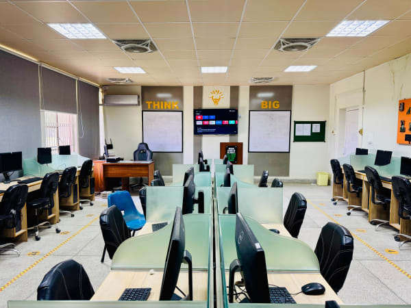 IT Lab View 3
