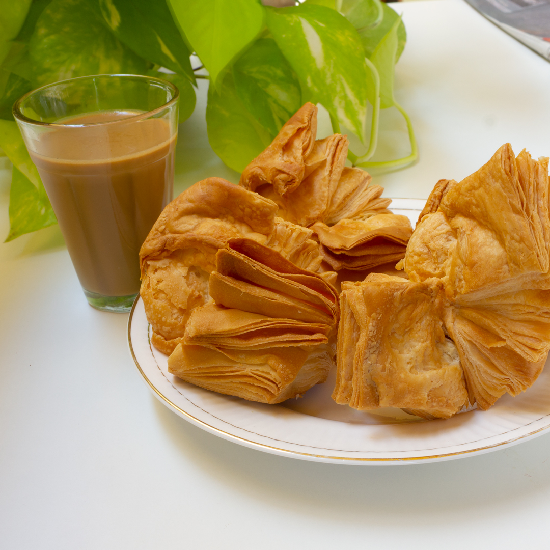 Persis Cafe - Tai Buiscuits