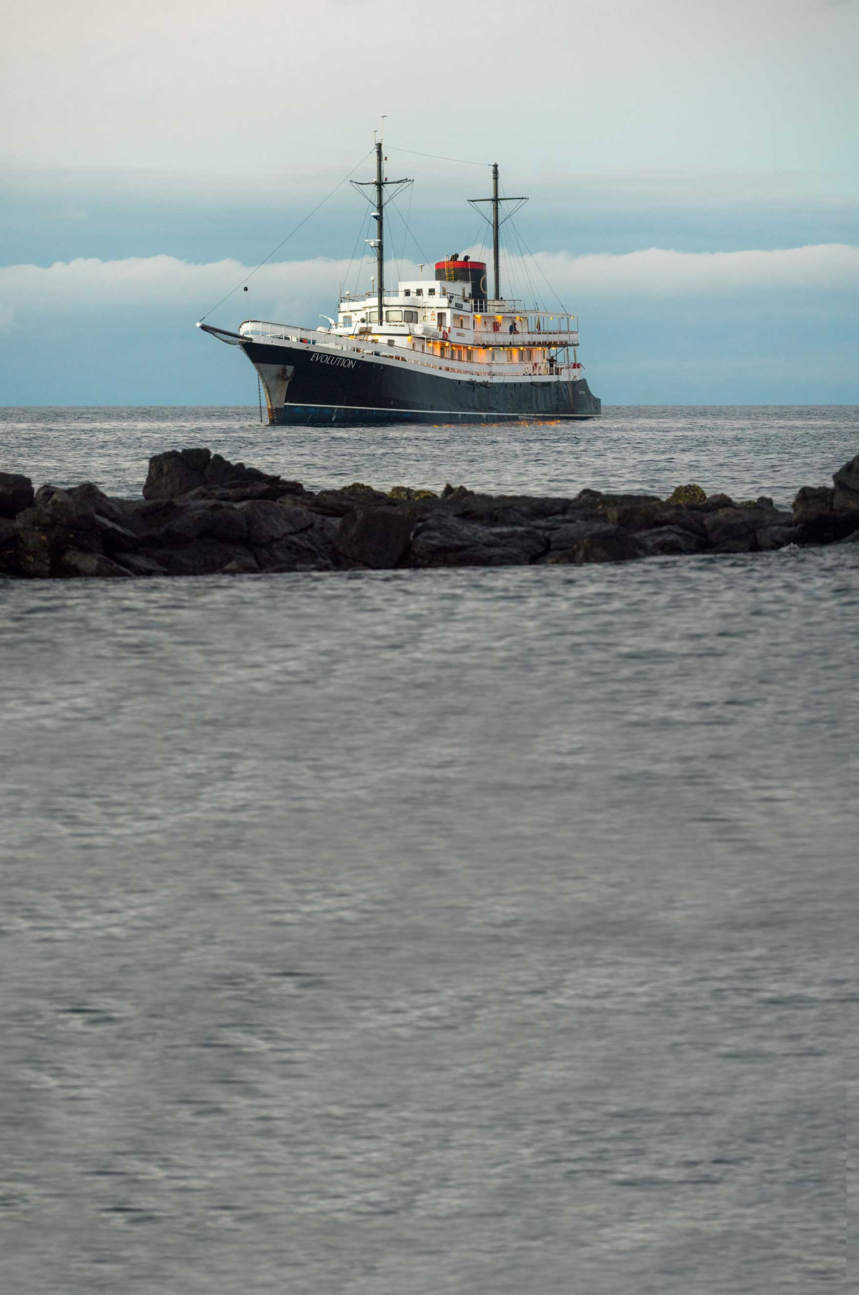 EVOLUTION YACHT