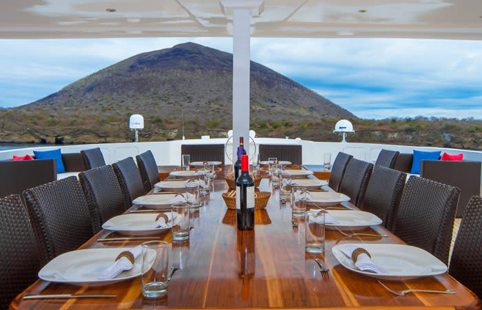 NATURAL PARADISE YACHT view 1