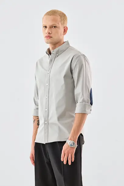 Classic Oxford Button-Down Shirt-2