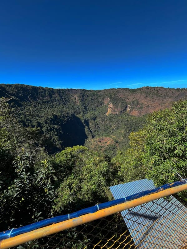 Vista panorámica al volcán