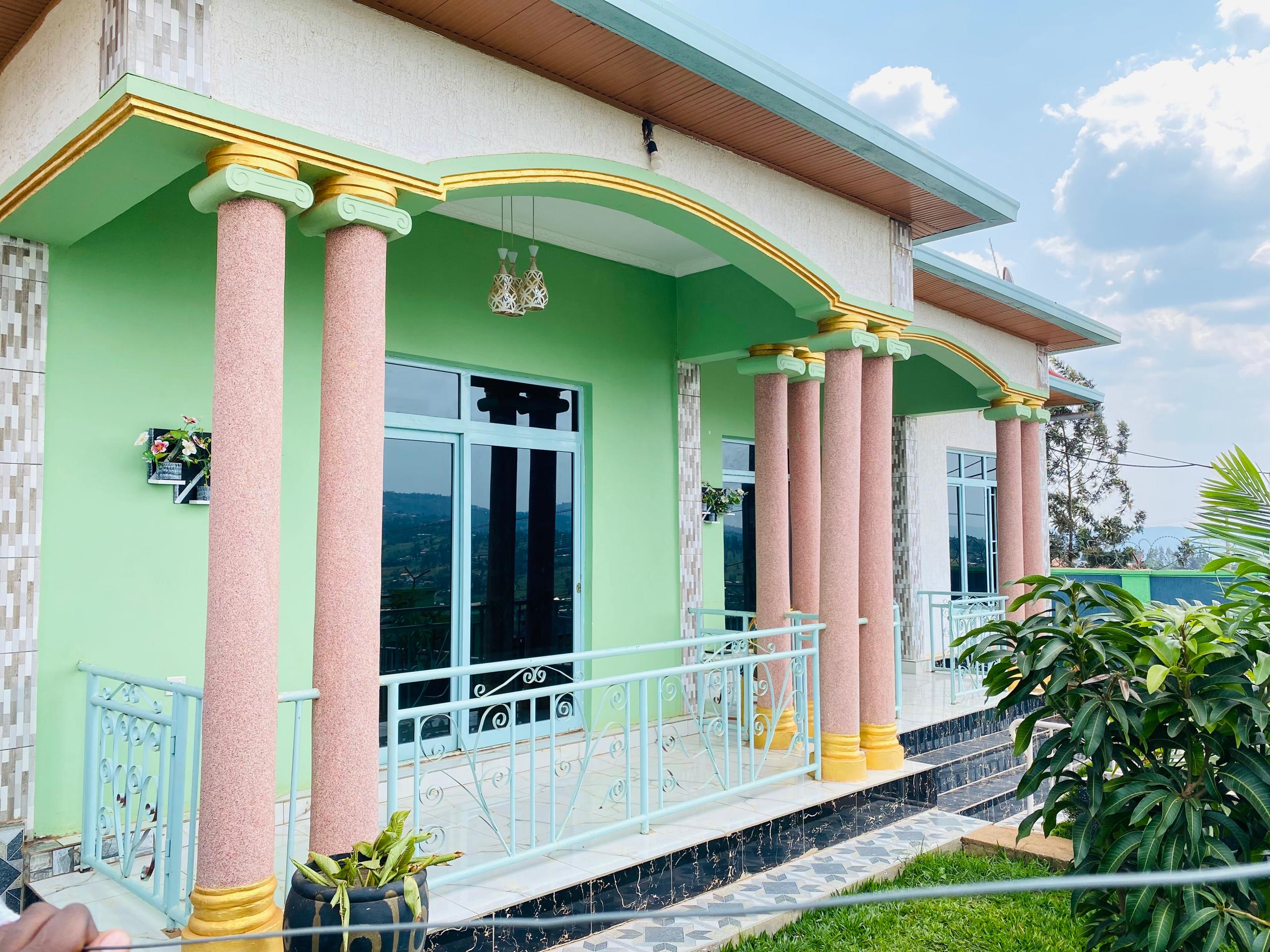 INZU GAHANGA 150,000,000 RWF BY CLAUDE +250 788 854 300