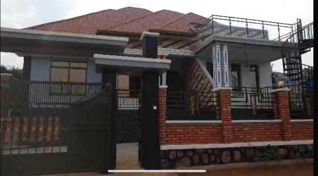 INZU BUSANZA 140,000,000