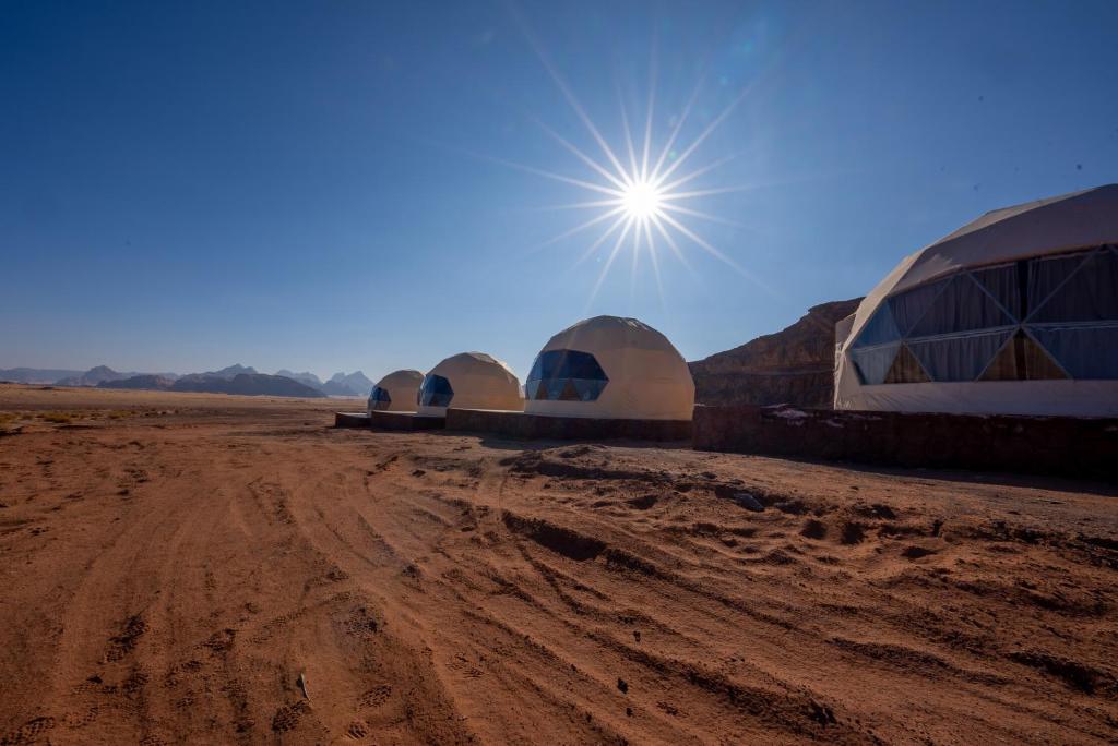 2 Nights • 6h Jeep Tour – Wadi Rum