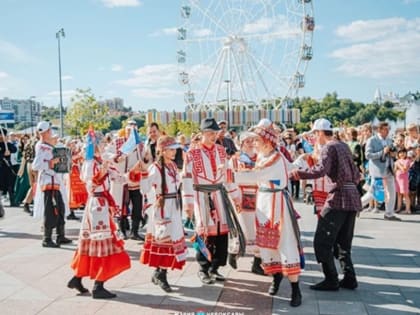 В День города чебоксарцев объединит большой хоровод