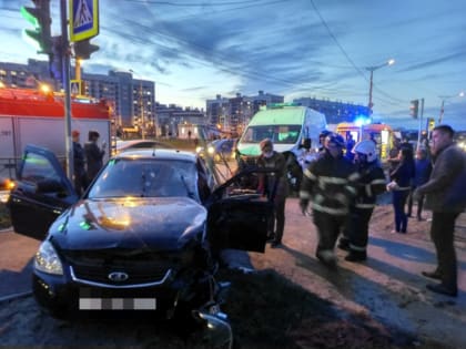 В Чебоксарах произошло ДТП  с участием машины скорой медицинской помощи