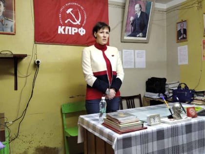 Фракция КПРФ в Госсовете Чувашии проигнорировала советника Зюганова и сберегла партийное единство