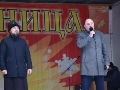 В прощеное воскресенье в Шумерле прошел театрализованный праздник «Широкая масленица!»