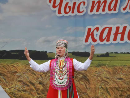 Анатолий Аксаков надеется, что в этом Чувашия урожай соберет даже больше, чем в прошлом году