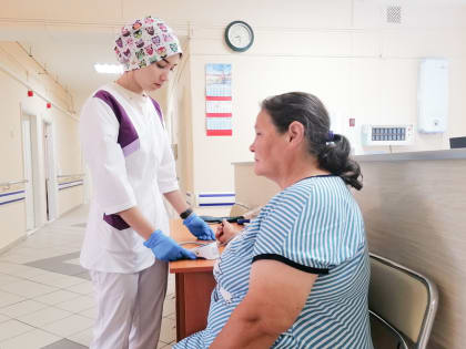 Первый курс студентов-медиков начинает практику с важности санитарии и гигиены в профессии