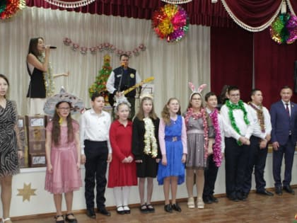 Новогоднее поздравление в Кугесьской школе-интернате