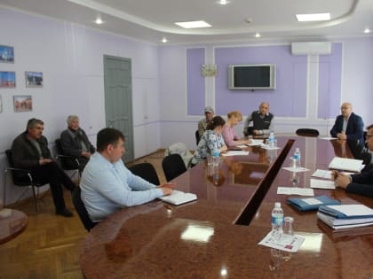 Глава администрации г. Канаш Виталий Михайлов провел прием граждан по личным вопросам