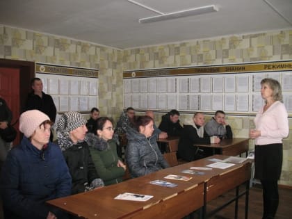 Кадровый центр «Работа России» в Алатыре помогает гражданам, готовящимся к освобождению, адаптироваться в социуме