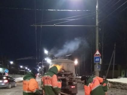 Ямочный ремонт на дорогах города ведется круглосуточно