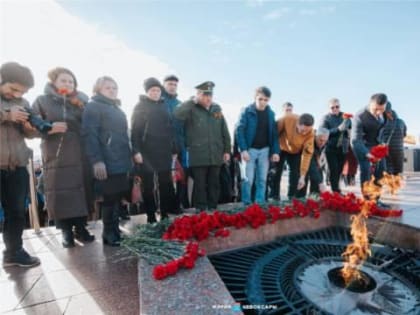 В чебоксарском парке «Победа» в Чувашии почтили память военных, погибших в спецоперации на Украине