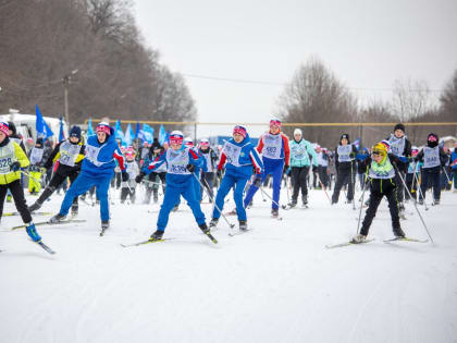 Олег Николаев дал старт всероссийскому забегу «Лыжня России»