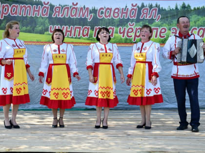 Жители поселка Ясная Поляна отметили 95-летие своего родного поселка