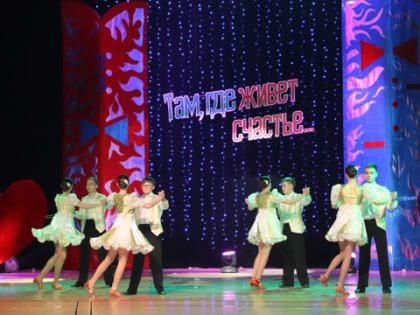 Праздничной концертной программой алатырцы отметили Международный женский день