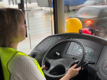 В городе обновили подвижной состав старейшего транспортного направления