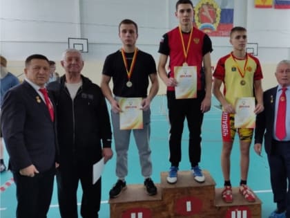 Анатолий Узюкин и Александр Константинов - чемпионы Чувашии среди юниоров